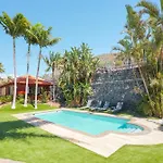 Wooden House With Private Pool Lush Garden בית נופש לה לגונה