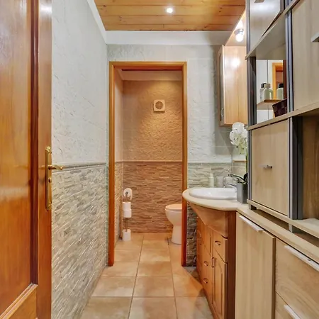 Wooden House With Private Pool Lush Garden Дом отдыха