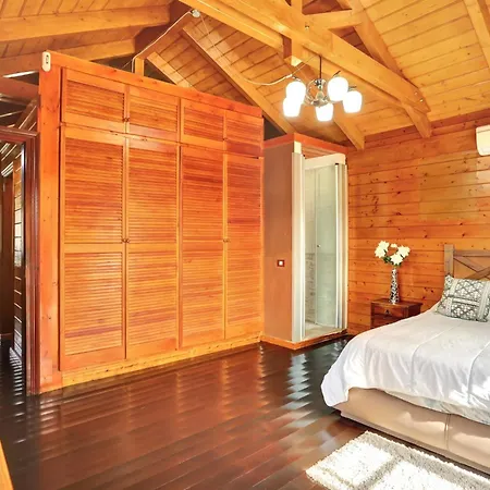Wooden House With Private Pool Lush Garden *