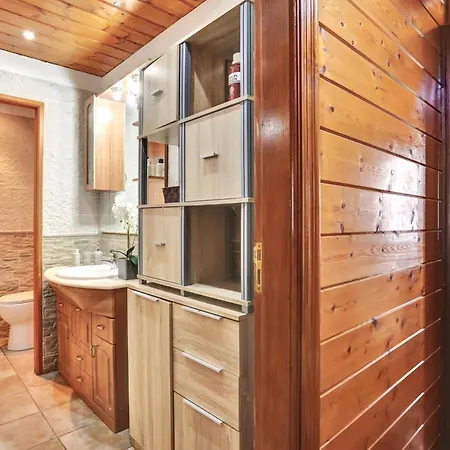 Wooden House With Private Pool Lush Garden Сан-Кристобаль-де-Ла-Лагуна