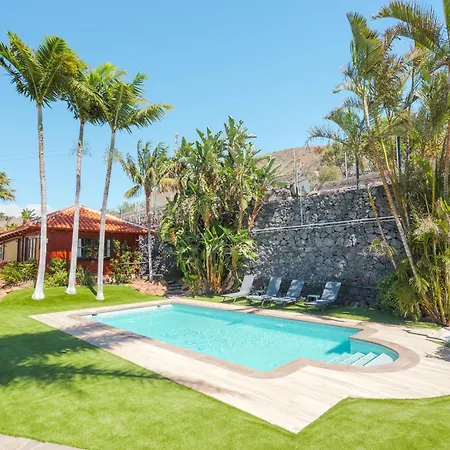 Wooden House With Private Pool Lush Garden بيت للعطل لا لاغونا